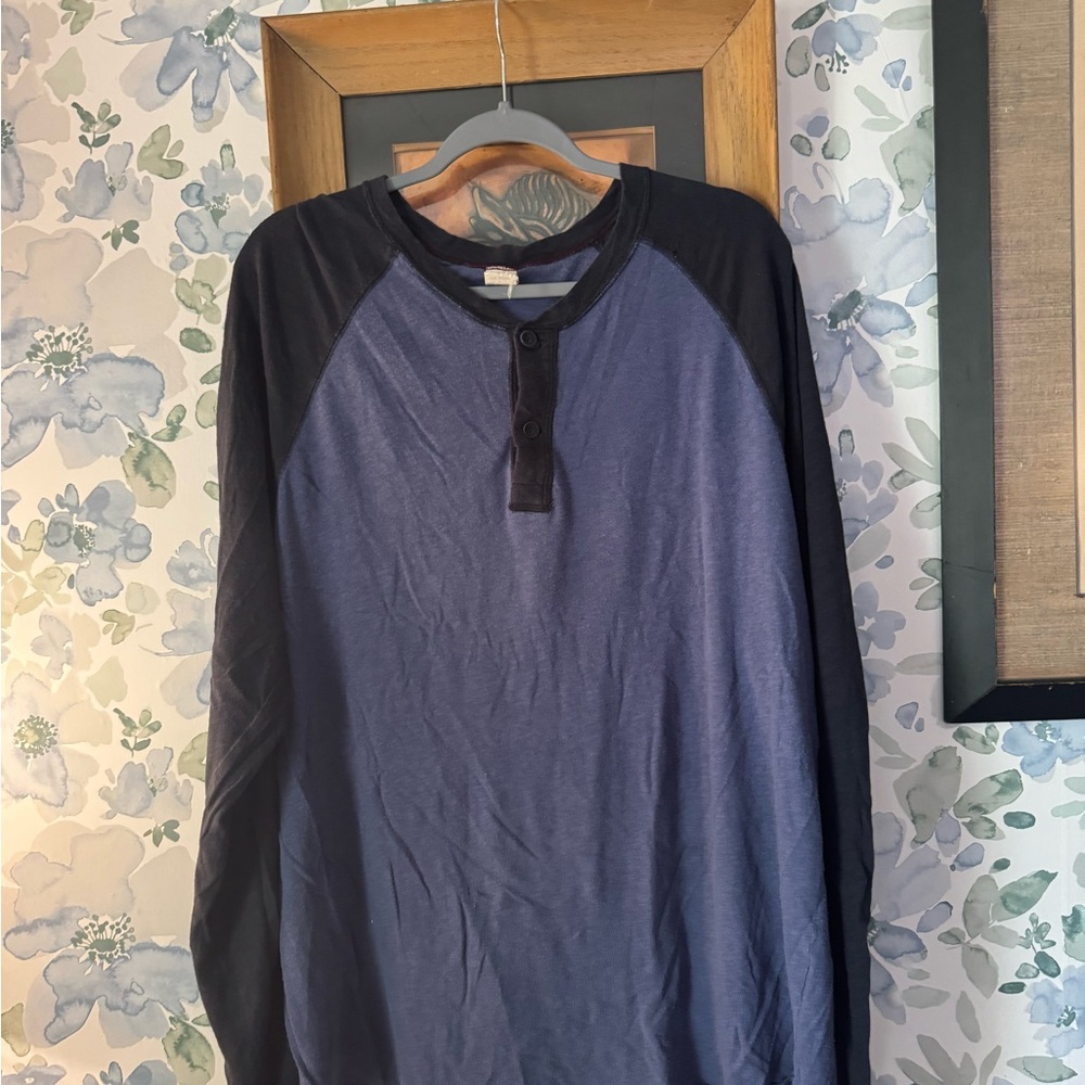 Todd Snyder Blue and Black Long Sleeve Raglan Tee